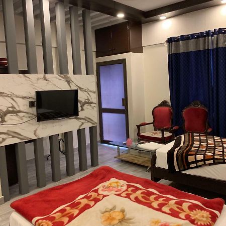 Embassy Lodge การาจี ภายนอก รูปภาพ