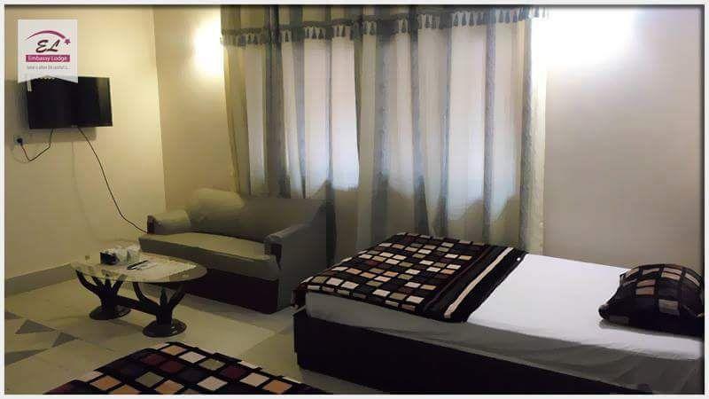 Embassy Lodge การาจี ภายนอก รูปภาพ